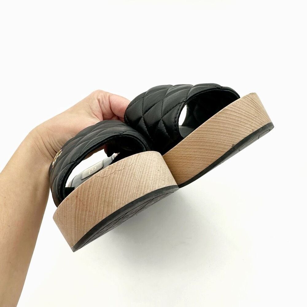 CHANEL Black Quilted Leather Platform Slide CC Sandals Size 38 Open Toe Mules - Picture 8 of 12